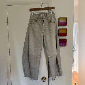Like new citizens of humanity, horseshoe wide barrel jeans size 25